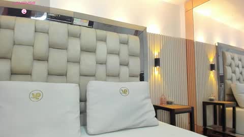 ashlyn online show from March 2025 07:32:02 PM