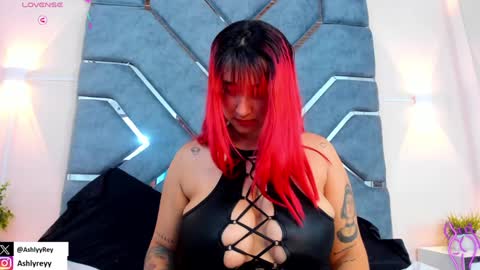 Ashly  online show from January 2025 10:56:01 PM