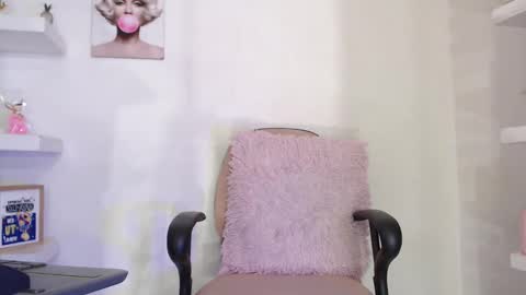  Ashly online show from February 2025 10:21:01 PM