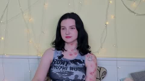 Kristine online show from November 2025 07:40:01 AM