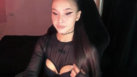Snapshot of ashmila chatting on June 2026 05:32:02 AM Mila online show from June 2026 05:32:02 AM