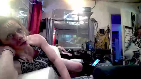 ashmomo online show from February 2025 05:26:02 AM