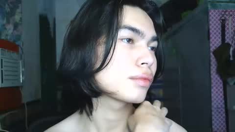 asian_babyboi online show from April 2026 01:57:02 PM