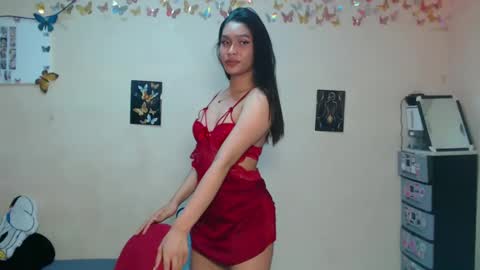 Snapshot of asian_glamm chatting on January 2025 11:02:02 PM ANITA online show from January 2025 11:02:02 PM