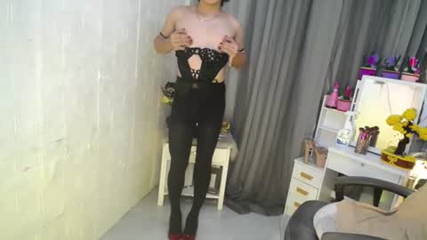Snapshot of asian_handsomexx chatting on July 2026 10:32:01 AM asian_handsomexx online show from July 2026 10:32:01 AM