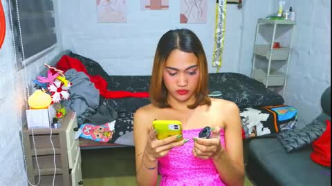 Snapshot of asian_loraine chatting on February 2026 10:33:01 AM LOVELY LORAINE online show from February 2026 10:33:01 AM