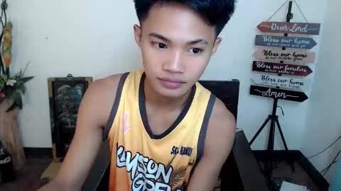 asian_lover05 online show from October 2025 03:32:01 PM