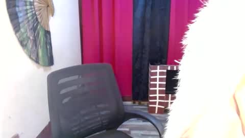 Lovely online show from January 2025 03:15:02 AM