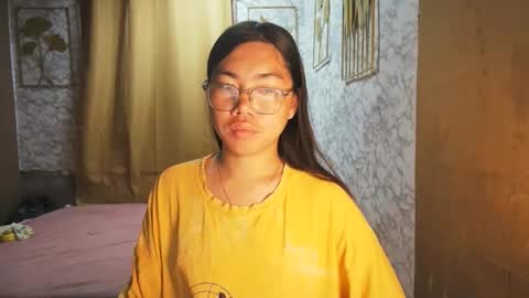 Rhean online show from September 2025 12:01:01 AM