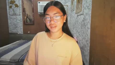 Rhean online show from October 2025 10:54:02 PM