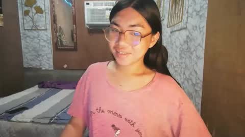 Rhean online show from November 2025 08:29:01 PM