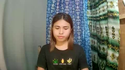 Sofia online show from December 2025 06:19:02 AM