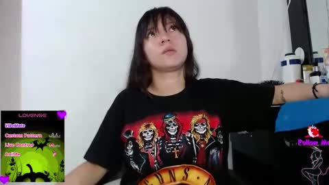 Damara Roland online show from October 2025 07:02:01 PM