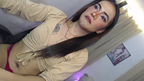 asian_ulysses online show from December 2025 12:23:02 PM