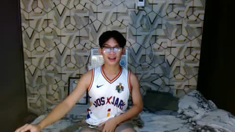 Snapshot of asian_wayne chatting on December 2024 01:28:01 PM wayne online show from December 2024 01:28:01 PM