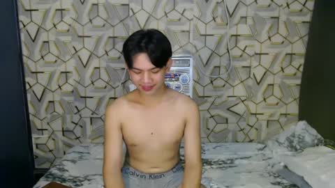 Snapshot of asian_wayne chatting on December 2024 03:26:01 PM wayne online show from December 2024 03:26:01 PM