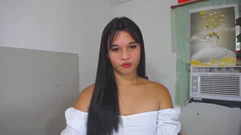 Yan online show from October 2025 11:03:02 PM