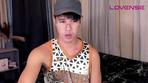 Snapshot of asiancum_peter chatting on June 2026 02:57:01 AM asiancum_peter online show from June 2026 02:57:01 AM