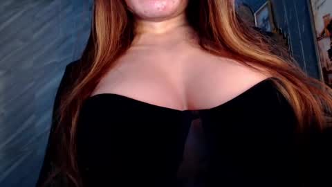 Snapshot of asiandollxxx4u chatting on January 2025 02:56:02 PM BELLA NOTCH online show from January 2025 02:56:02 PM