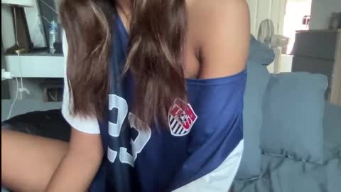 Snapshot of asiangirlandwhiteguy chatting on February 2026 04:27:01 AM asiangirlandwhiteguy online show from February 2026 04:27:01 AM