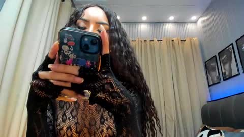 Snapshot of asianhugecockcindy chatting on December 2024 09:01:01 AM asianhugecockcindy online show from December 2024 09:01:01 AM