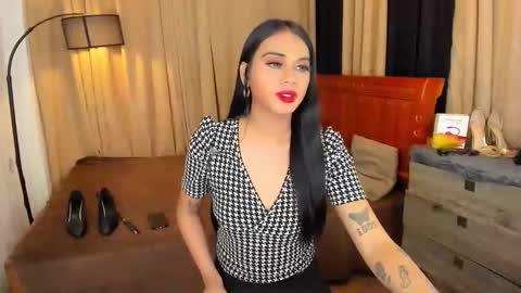 JULIA online show from December 2024 05:39:02 AM