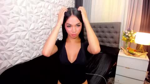 KIM online show from February 2025 12:21:02 AM