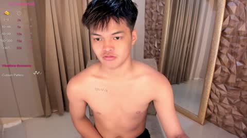 Snapshot of asianhugescott chatting on February 2025 12:28:01 AM VICTORIA SCOTT online show from February 2025 12:28:01 AM