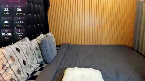 Snapshot of asianhugescott chatting on November 2025 07:08:01 AM VICTORIA SCOTT online show from November 2025 07:08:01 AM