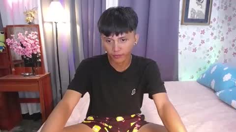 Snapshot of asiansmokeyxx chatting on January 2025 11:58:02 AM prince online show from January 2025 11:58:02 AM