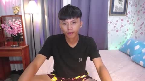 Snapshot of asiansmokeyxx chatting on January 2025 03:02:01 PM prince online show from January 2025 03:02:01 PM