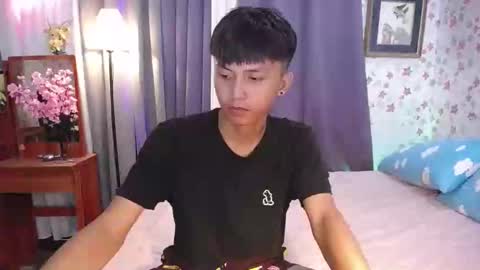 Snapshot of asiansmokeyxx chatting on January 2025 08:38:02 AM prince online show from January 2025 08:38:02 AM