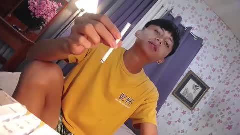 Snapshot of asiansmokeyxx chatting on January 2025 02:50:02 PM prince online show from January 2025 02:50:02 PM