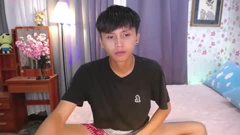 Snapshot of asiansmokeyxx chatting on January 2025 12:27:01 PM prince online show from January 2025 12:27:01 PM