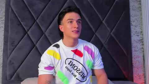 Aslan  online show from January 2026 02:35:02 AM