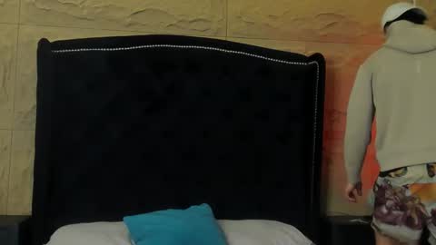 Aslan  online show from February 2026 02:26:01 AM