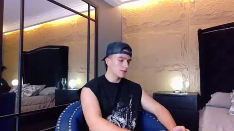 Snapshot of aslanfox_ chatting on May 2026 03:23:02 AM Aslan online show from May 2026 03:23:02 AM