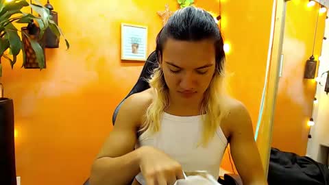 ASLY online show from January 2025 11:28:01 AM