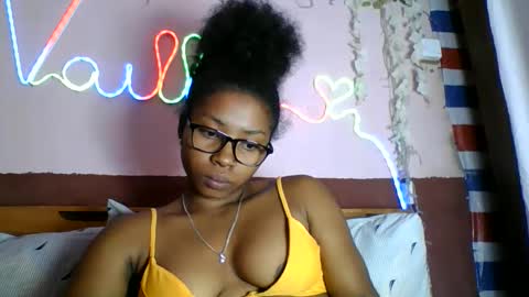 asmiraa online show from June 2026 06:12:01 PM