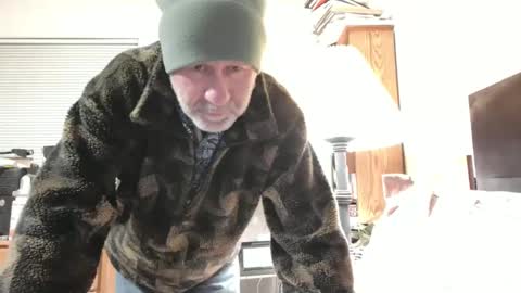 Snapshot of aspenleaf chatting on February 2025 02:37:02 AM aspenleaf online show from February 2025 02:37:02 AM