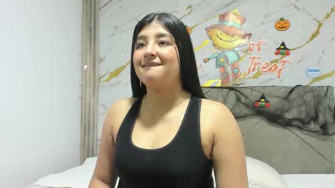 Asshley online show from November 2025 01:43:02 PM