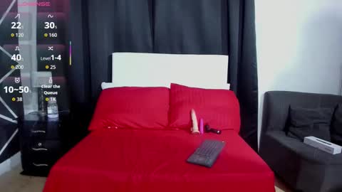 Nahomi  online show from October 2025 07:13:01 PM