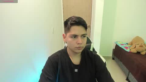 Asta Kuno online show from April 2026 02:36:02 PM