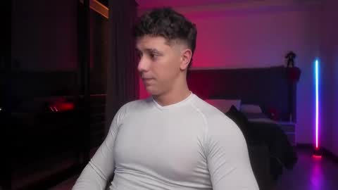 astonhills online show from September 2025 01:39:02 AM