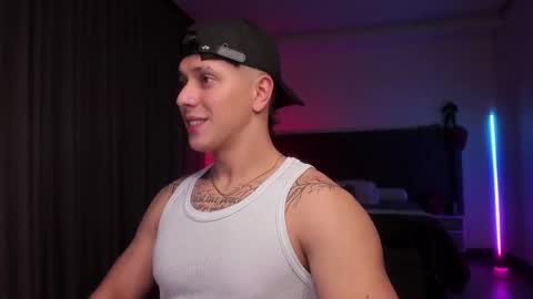 astonhills online show from September 2025 01:18:01 AM