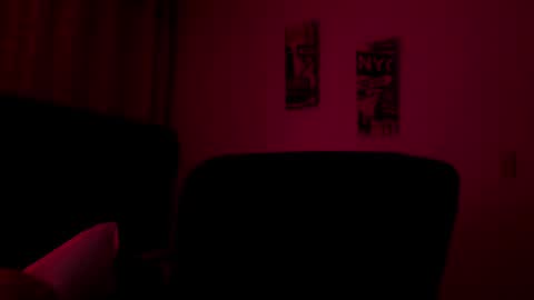 astonhills online show from September 2025 01:33:01 AM