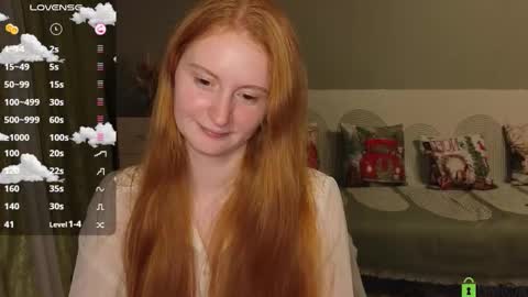 Snapshot of astoria_ross_ chatting on December 2025 03:19:01 PM Astoria online show from December 2025 03:19:01 PM