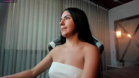 Snapshot of astra_glow chatting on April 2026 11:54:02 AM Astra Glows Cam online show from April 2026 11:54:02 AM