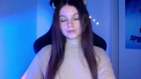 Snapshot of astradream_ chatting on December 2025 10:25:02 PM astradream_ online show from December 2025 10:25:02 PM