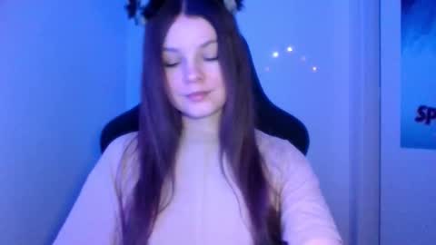 astradream_ online show from February 2026 10:43:02 PM